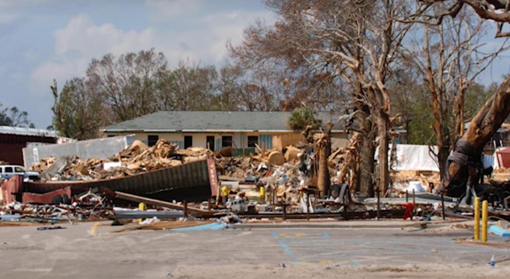 These Pics Show The Devastation Of Hurricane Katrina Mississippi