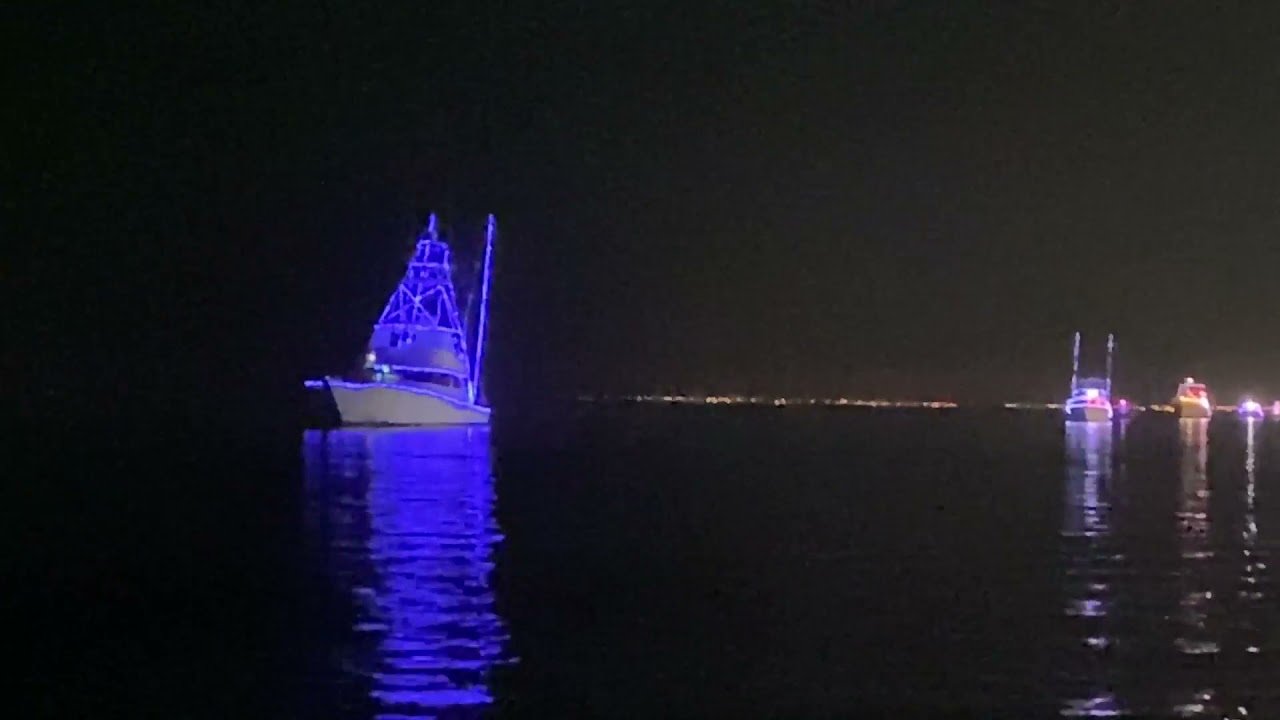 2021 Christmas on the Water Boat Parade mp4 Biloxi MS Local Area News