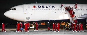 Alabama, Georgia receive warm welcome in frigid Indianapolis