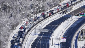 Stranded drivers endure frigid night on impassable highway in Virginia