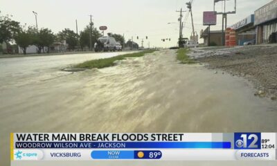 Water main break floods Woodrow Wilson Avenue