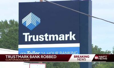 Clinton bank robbery under investigation