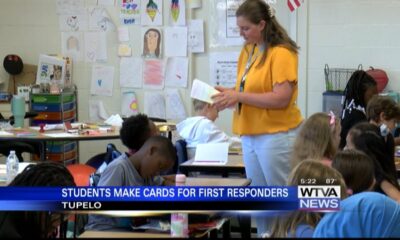 Tupelo students making cards for first responders