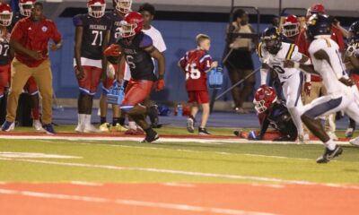 Pascagoula escapes with thrilling 28-27 win over rival Gautier