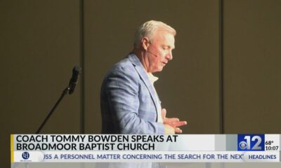 Coach Tommy Bowden speaks at Mississippi church