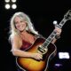 Deana Carter is coming back to Pascagoula Friday night