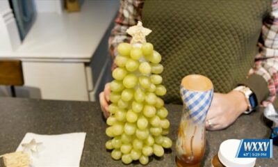 Mom to Mom: Grape Christmas Tree