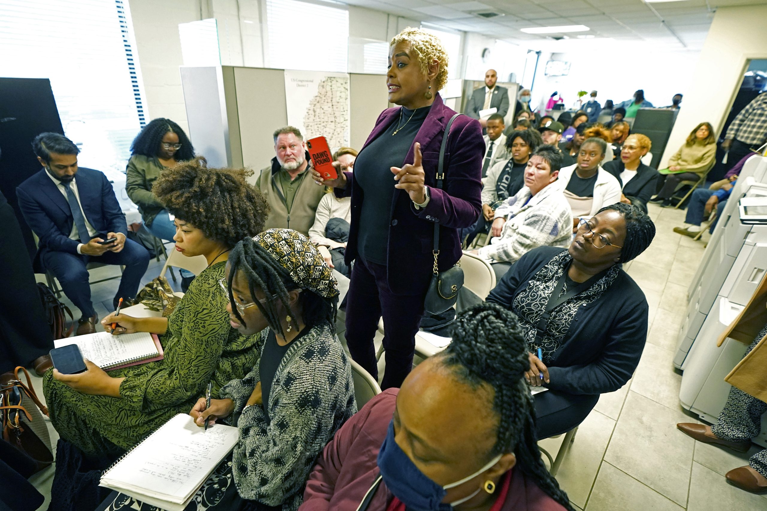 Hinds County Election Commission agrees to explain ballot shortages in future public meeting