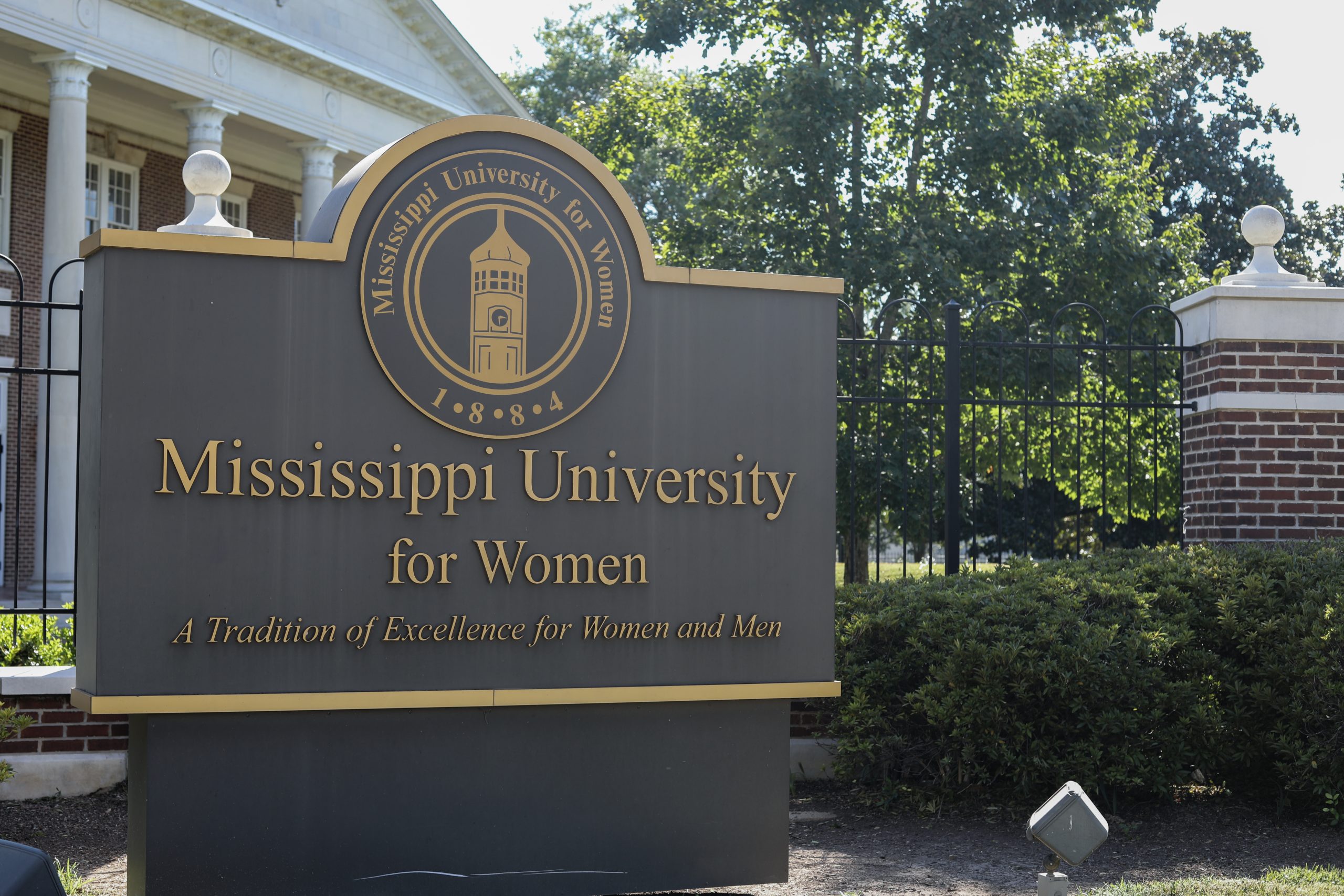 Wynbridge State University of Mississippi, proposed new name for MUW, has support from area lawmakers