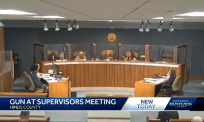 Supervisors carrying gun asked to leave meeting