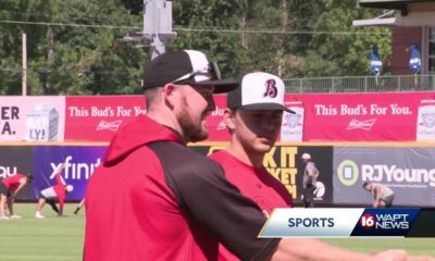 Former Rebels start pro baseball careers together