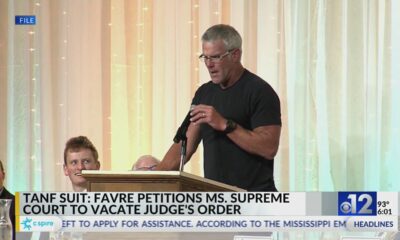 Favre challenges a judge’s order that blocked his lead attorney in Mississippi welfare lawsuit