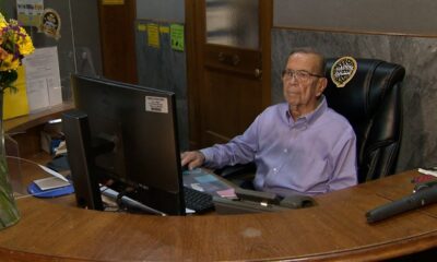 Bexar County Courthouse employee retires after 69 years on the job