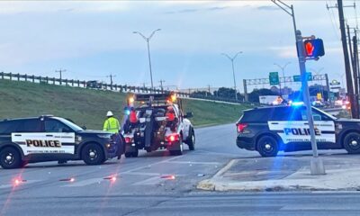 6 children ejected after driver loses control of vehicle when tire blows out on I-35, police say