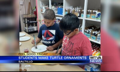 Saltillo students make turtle ornaments