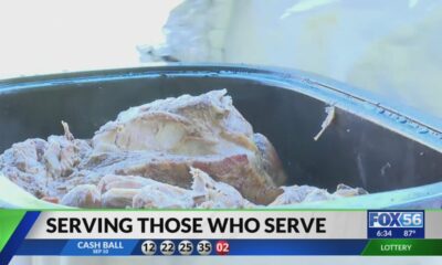 Volunteers give food to Kentucky first responders