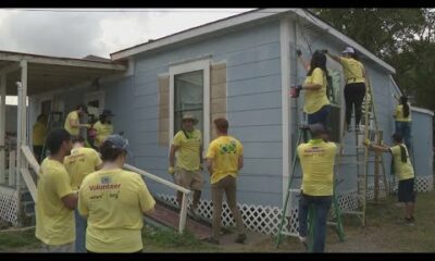 Volunteers help rebuild home that's been in this Houston family for over 90 years