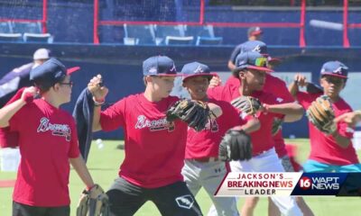 Atlanta Braves host baseball clinic in Jackson