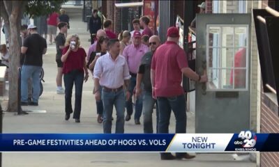 Arkansas, Tennessee fans descend on Fayetteville ahead of Saturday night matchup