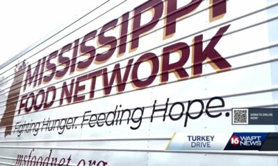 Care Center Ministries helps through Turkey Drive 16