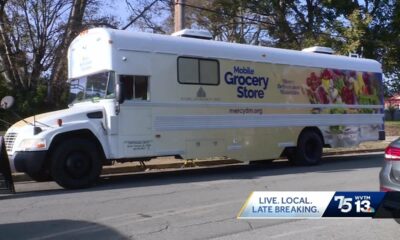 "Deals on wheels" :Mobile Alabama grocery store hopes to combat hunger