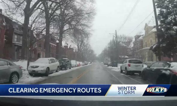 Metro snow crews working to clear emergency routes