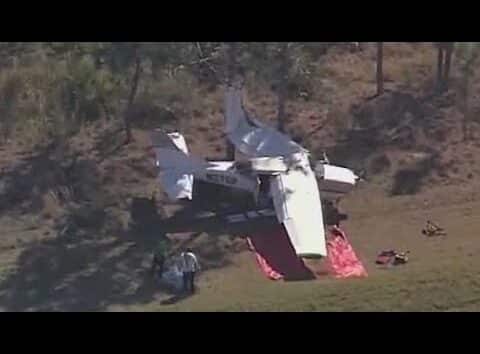 Small plane makes crash landing in Orange County