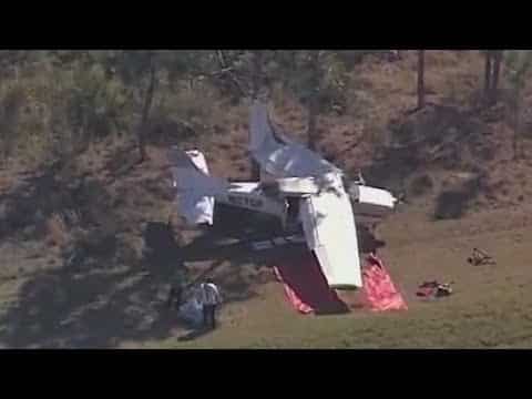 Small plane makes crash landing in Orange County